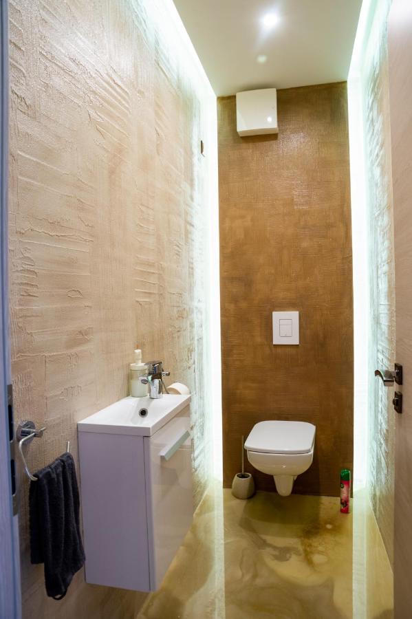Dream Apartman 2 With Free Parking Győr Zewnętrze zdjęcie